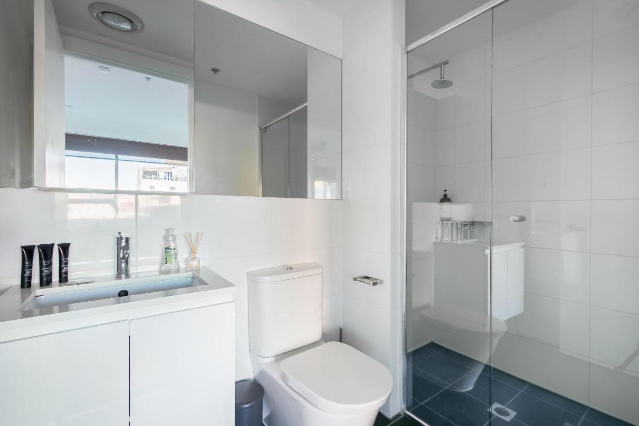 Lux 2Br Apt On Hindmarsh Sq-Pool-Gym-Sauna-Parking Аделаида Экстерьер фото
